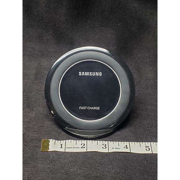 Samsung EP-NG930 Fast Charge Wireless QI Charging Stand | Phone Charger - Picture 7 of 9